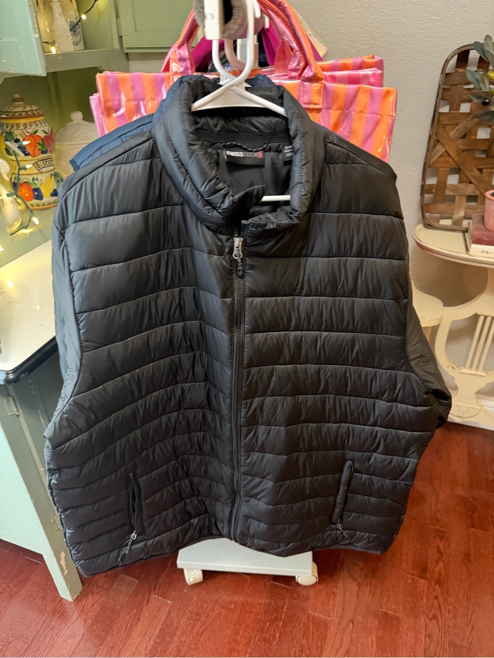 Swiss Tech Black Quilted Men's Puffer Vest